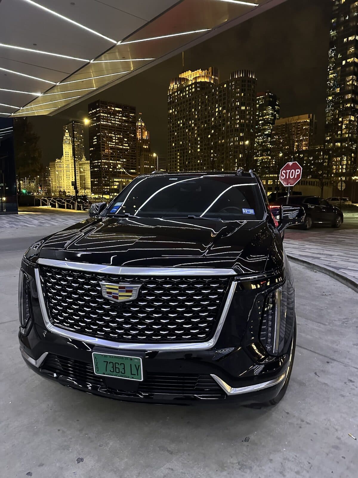 Long-distance limo service from Kenosha to Chicago