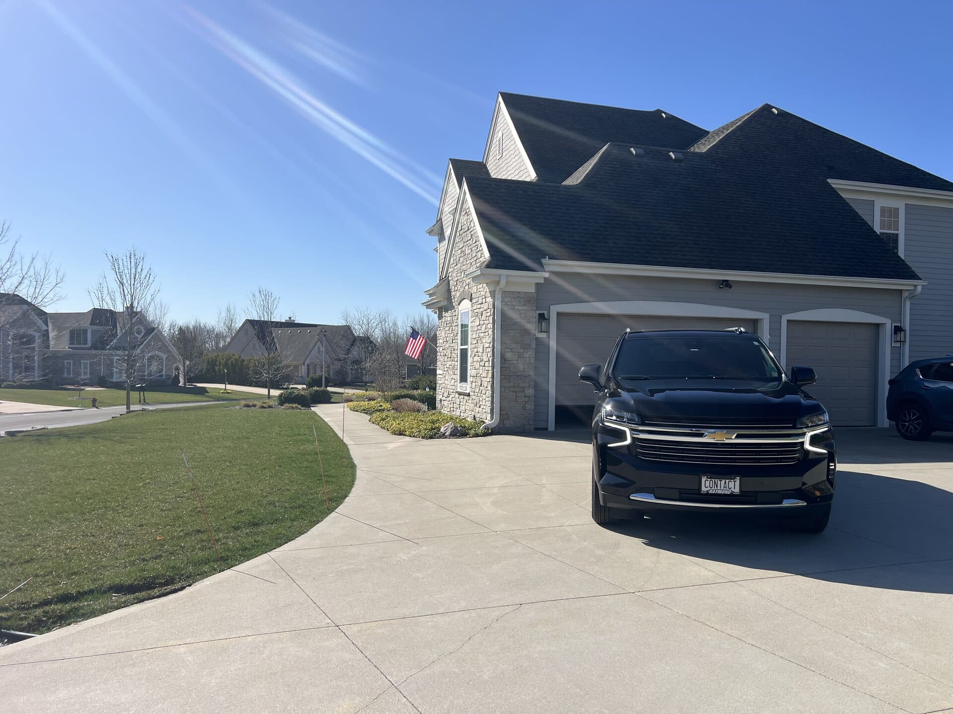 Contact Limo luxury SUV departing Kenosha for airport pickup — timed to your actual flight arrival