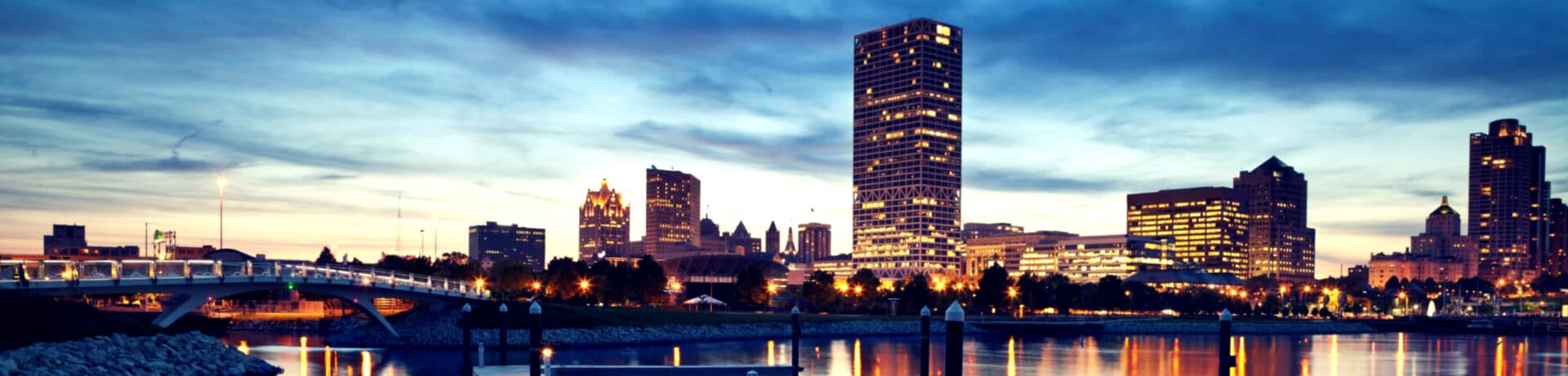 Milwaukee skyline en route to a downtown concert — Contact Limo Wisconsin