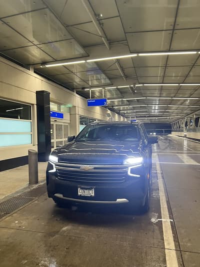 Milwaukee Mitchell Airport limo from Johnsburg